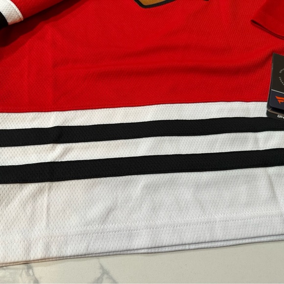 Chicago Blackhawks Authentic Fanatics Women Patrick Kane Jersey Retails $145 - Picture 8 of 13